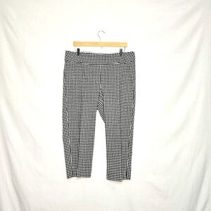 Zac & Rachel Houndstooth Ankle/Capri Pants. Black/white. 16W